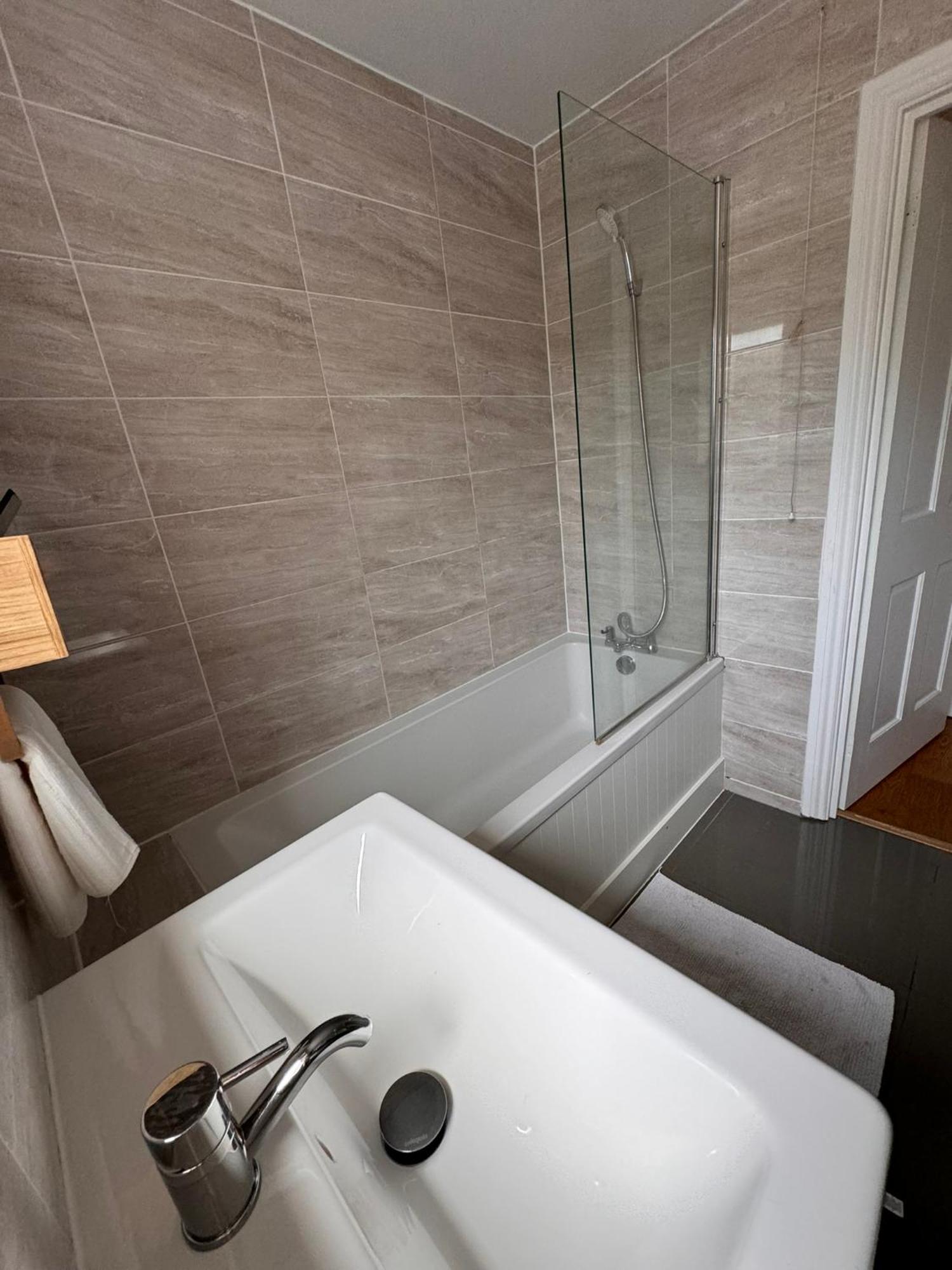 2-Bedroom Flat Walking Distance To Excel London - Perfect Location! المظهر الخارجي الصورة